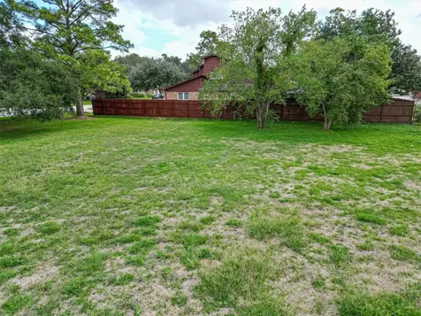 520 Fm 517 Road W Dickinson TX 77539