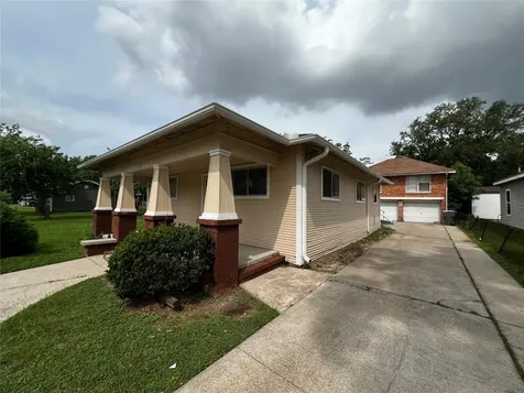 741 13th Street A Port Arthur TX 77640