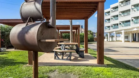 6102 Seawall Boulevard 162 Galveston TX 77551