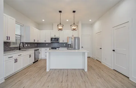 6420 Highland Pine Lane Houston TX 77091