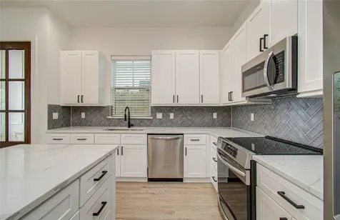 6420 Highland Pine Lane Houston TX 77091
