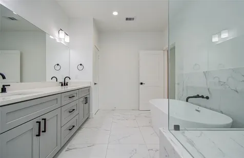 6420 Highland Pine Lane Houston TX 77091