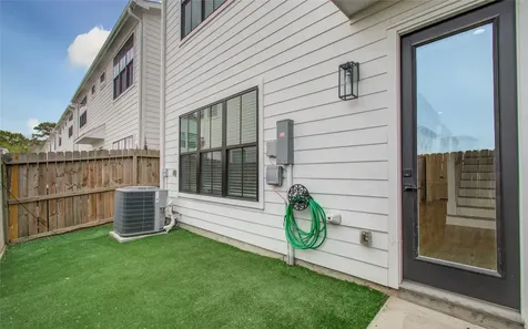 6420 Highland Pine Lane Houston TX 77091
