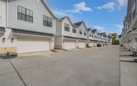 6420 Highland Pine Lane Houston TX 77091