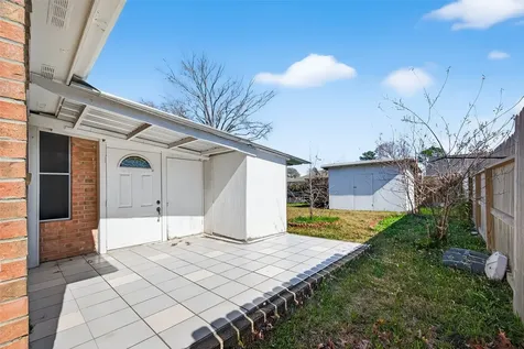 9927 Glenkirk Drive Houston TX 77089