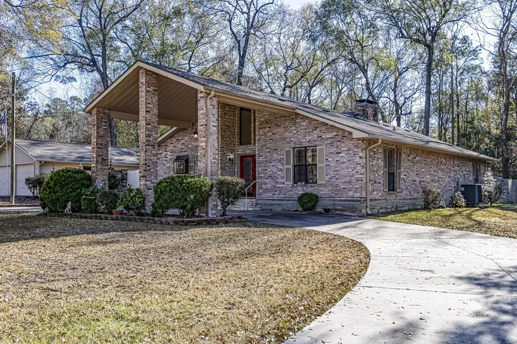 103 Whippoorwill Drive Livingston TX 77351