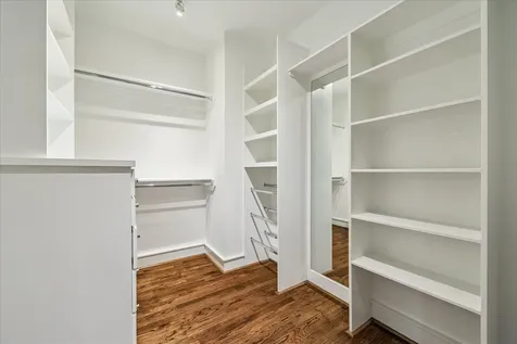 524 Sandman Street Houston TX 77007