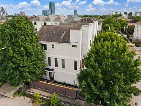 524 Sandman Street Houston TX 77007