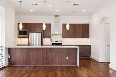 524 Sandman Street Houston TX 77007