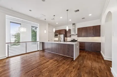 524 Sandman Street Houston TX 77007