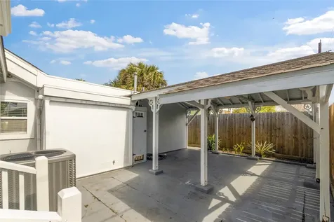 5515 Avenue R Galveston TX 77551