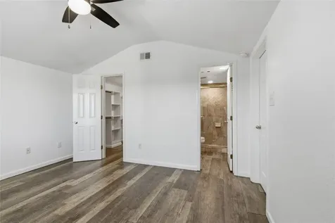 5515 Avenue R Galveston TX 77551