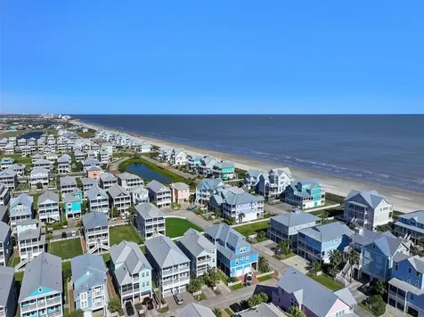 3827 Neptune Galveston TX 77554