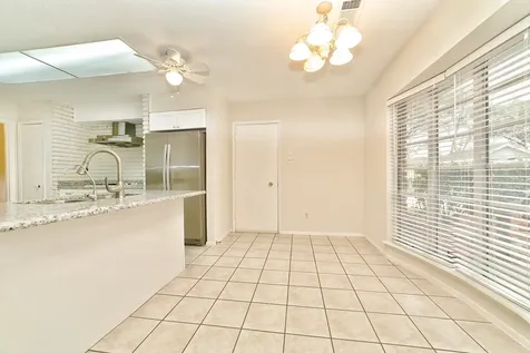 5822 W Bellfort Street Houston TX 77035