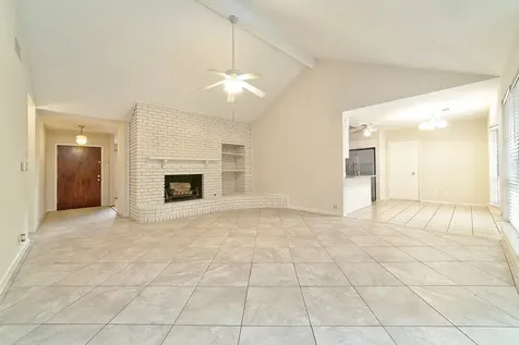 5822 W Bellfort Street Houston TX 77035