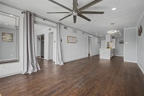 307 Yacht Club Lane 307 El Lago TX 77586