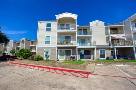 307 Yacht Club Lane 307 El Lago TX 77586