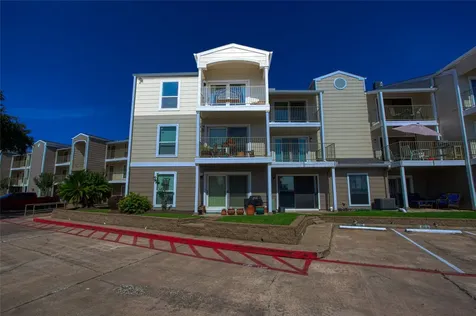 307 Yacht Club Lane 307 El Lago TX 77586