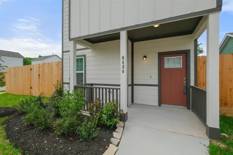 6434 New York Street Houston TX 77021