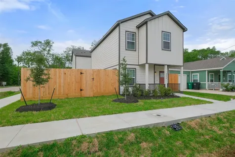 6434 New York Street Houston TX 77021