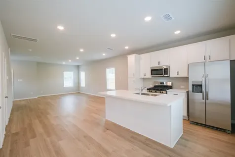 6434 New York Street Houston TX 77021