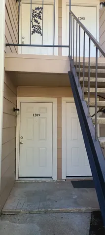 2800 Jeanetta Street 1209 Houston TX 77063