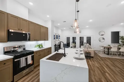 3003A Delano Street Houston TX 77004