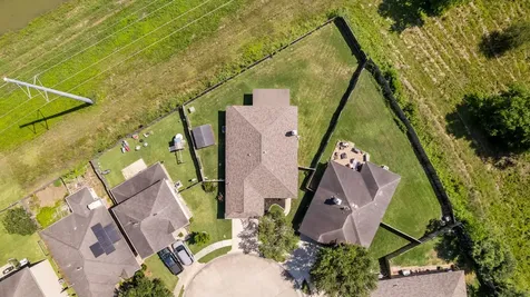 445 Decoster Boulevard Alvin TX 77511