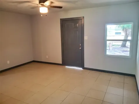 4833 Alvin Street Houston TX 77033