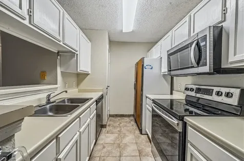3770 Lovers Wood Lane 807 Houston TX 77014