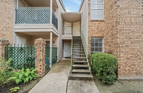 3770 Lovers Wood Lane 807 Houston TX 77014