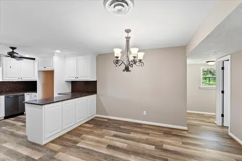 11511 Cherry Point Drive Mont Belvieu TX 77535
