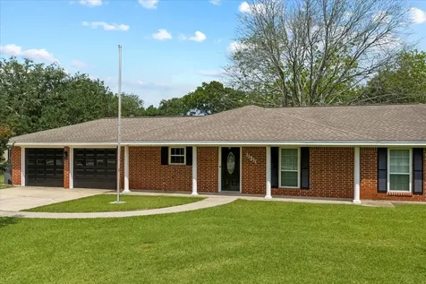 11511 Cherry Point Drive Mont Belvieu TX 77535