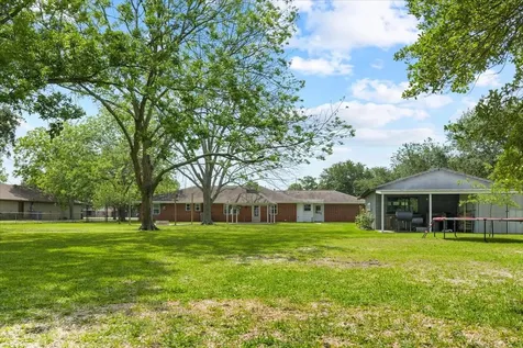 11511 Cherry Point Drive Mont Belvieu TX 77535