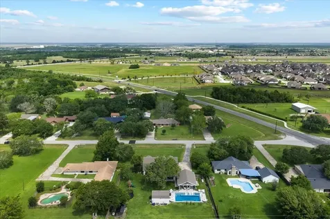 11511 Cherry Point Drive Mont Belvieu TX 77535