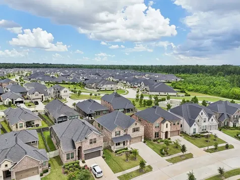 10126 Bayou Oaks Drive Conroe TX 77385-2113
