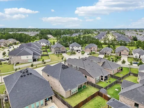 10126 Bayou Oaks Drive Conroe TX 77385-2113