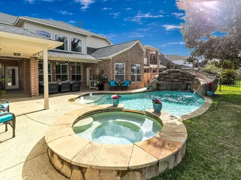 8310 Crescent Knolls Drive Richmond TX 77406