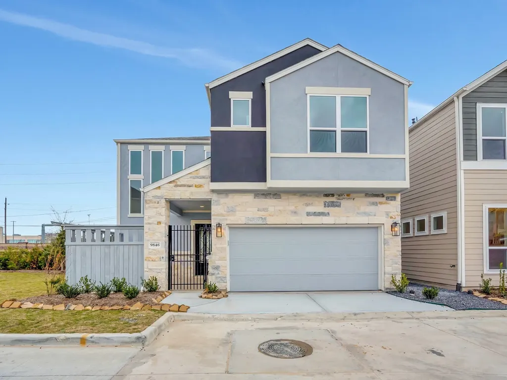 9846 Rugged Oaks Drive Houston TX 77080