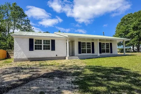 7142 State Highway 75 S Huntsville TX 77340