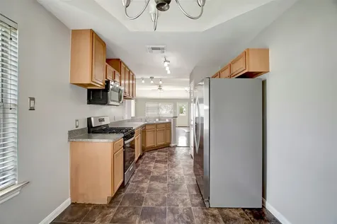 1930 Greenbriar Colony Drive Houston TX 77032
