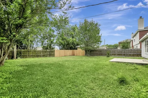 1930 Greenbriar Colony Drive Houston TX 77032
