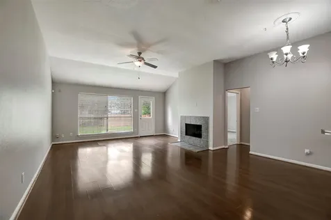 1930 Greenbriar Colony Drive Houston TX 77032