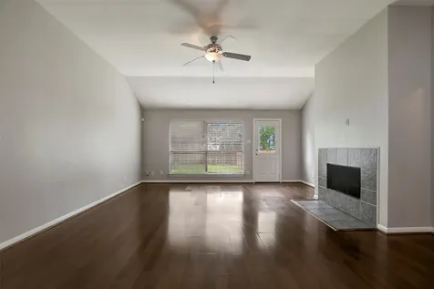 1930 Greenbriar Colony Drive Houston TX 77032