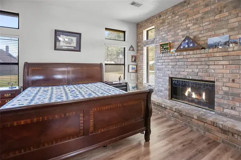 12315 Fisher Drive Mont Belvieu TX 77523