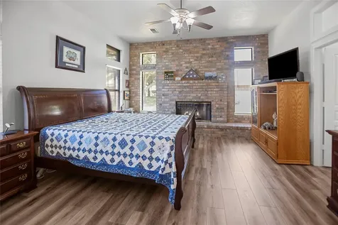 12315 Fisher Drive Mont Belvieu TX 77523