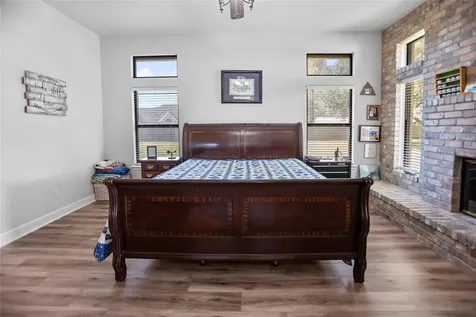 12315 Fisher Drive Mont Belvieu TX 77523