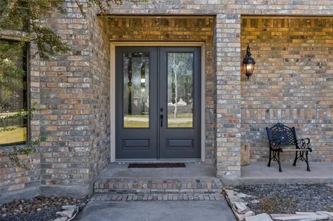 12315 Fisher Drive Mont Belvieu TX 77523