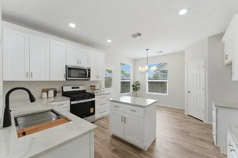 13522 Summer Villa Lane Houston TX 77044