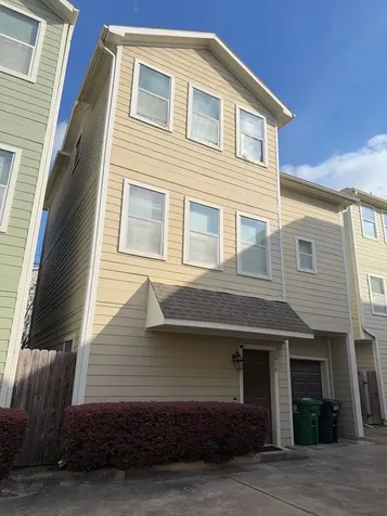 1828 Fletcher Street Houston TX 77009